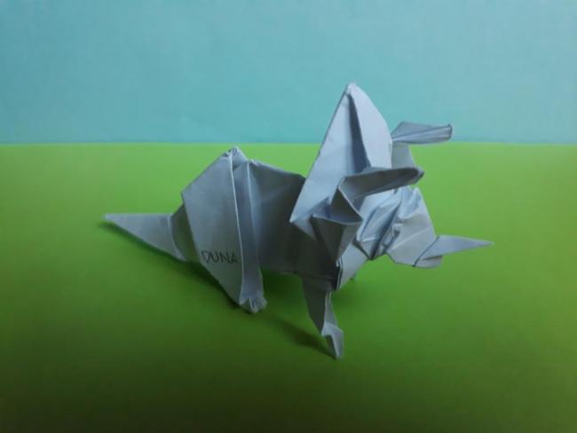 triceratops_origami.jpg