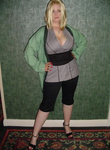 Cosplay Tsunade.....